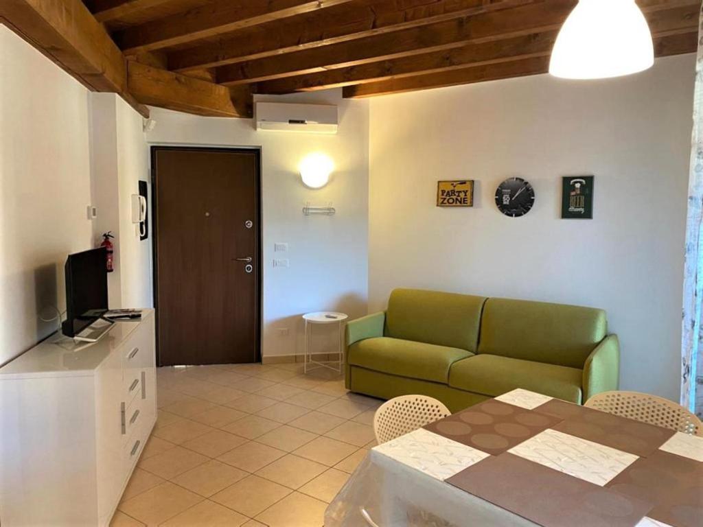 The Flowers - Apartments With Private Garden In Residence With Pool Manerba del Garda Exterior foto