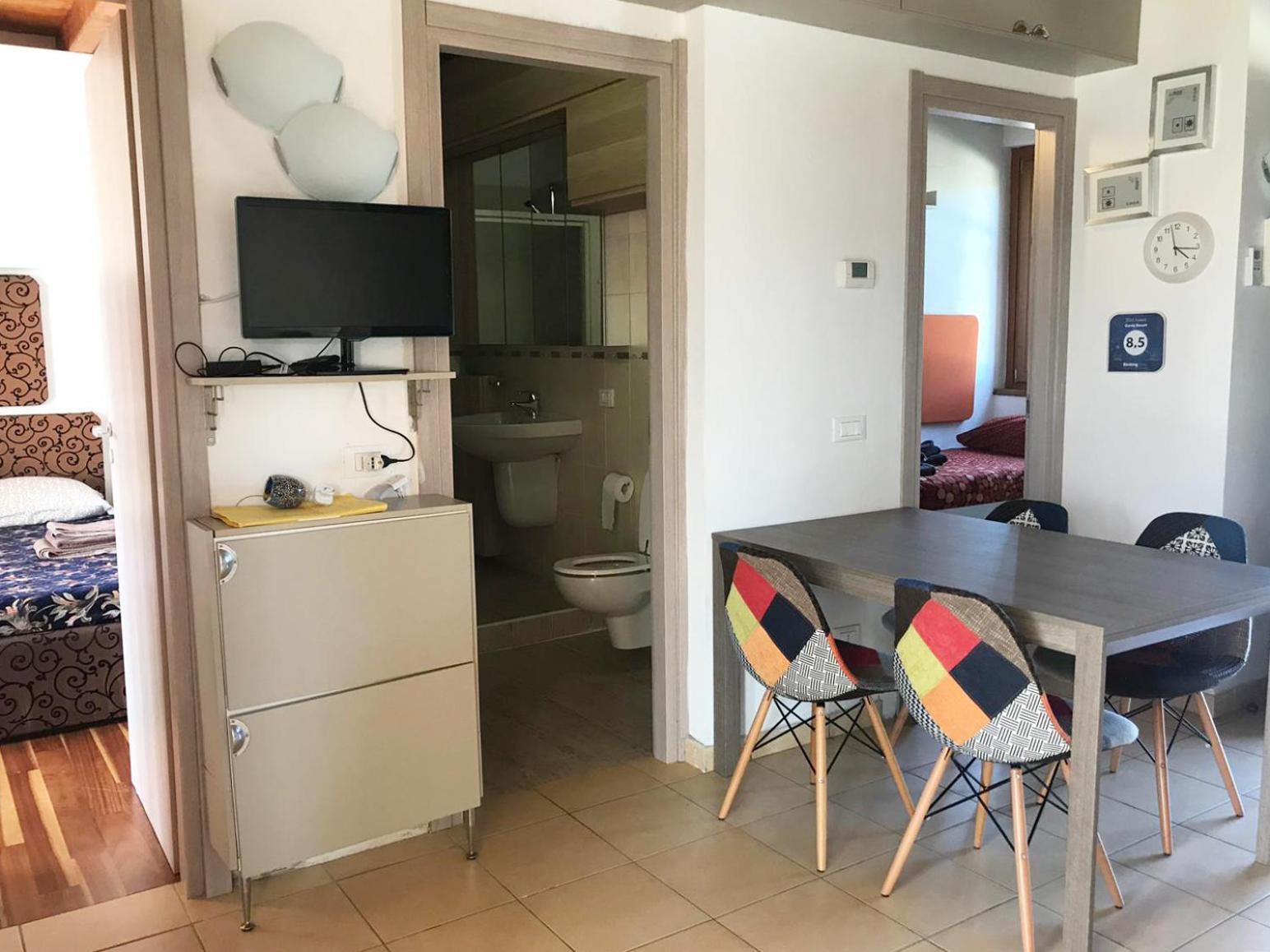 The Flowers - Apartments With Private Garden In Residence With Pool Manerba del Garda Exterior foto